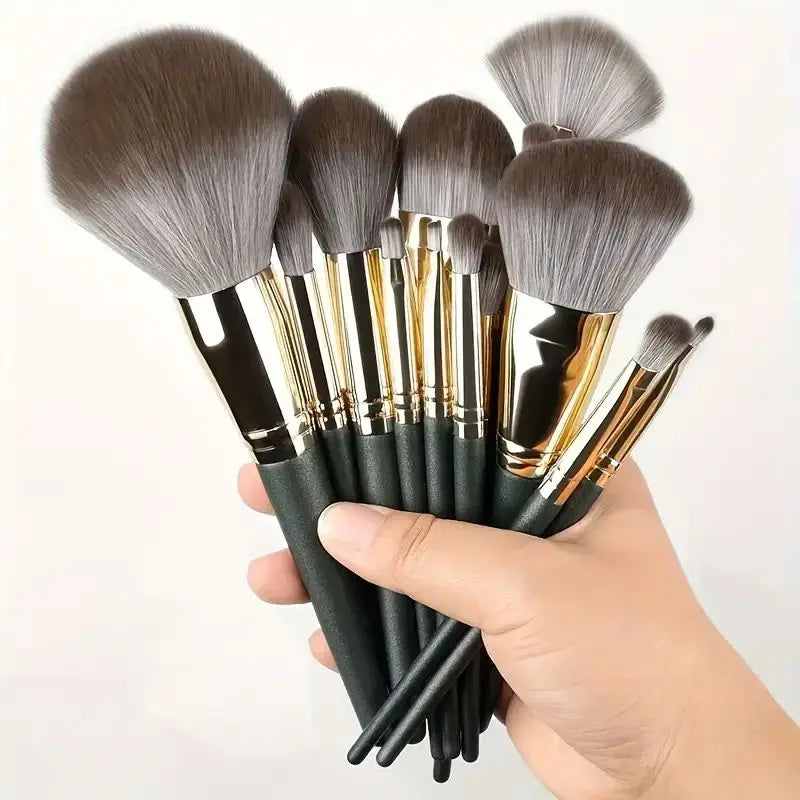 Soft Fluffy Makeup Brushes