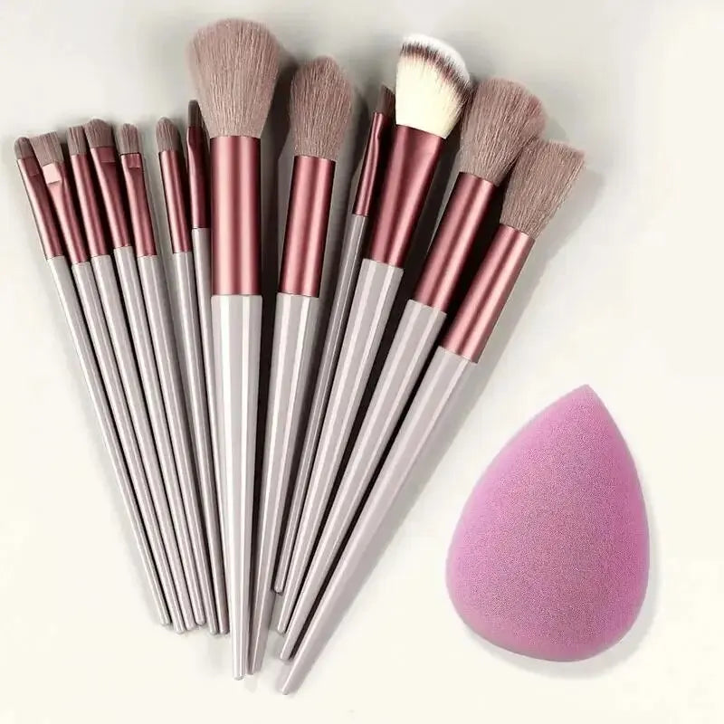 Soft Fluffy Makeup Brushes