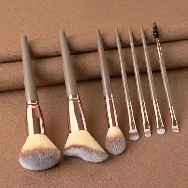 Soft Fluffy Makeup Brushes